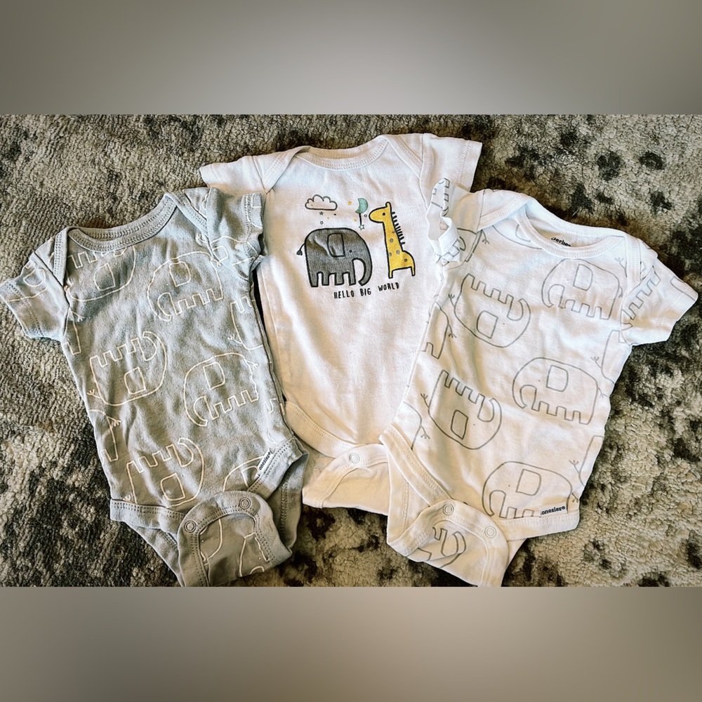 Set of 3 onesies GENDER NEUTRAL